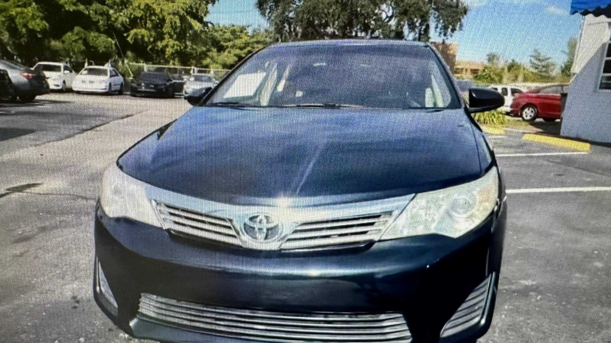 Toyota Camry Image 4